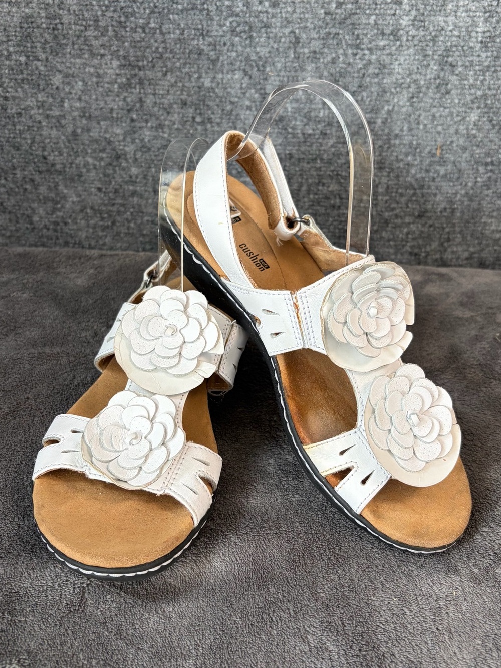 Clarks White Leather Floral Strap Sandals with Cushioned Footbed